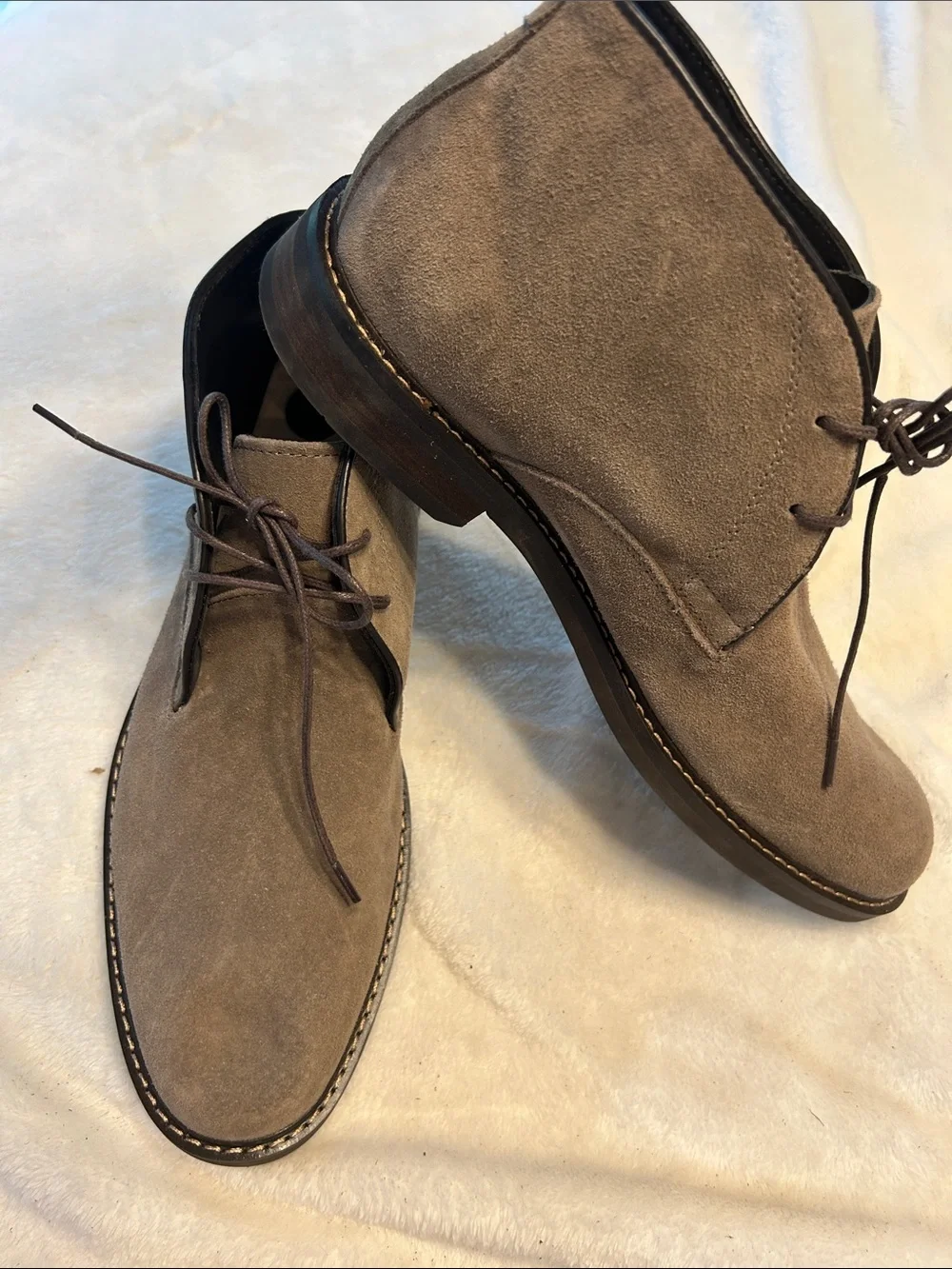 Nordstrom Men's Suede Chukka Boots in Taupe